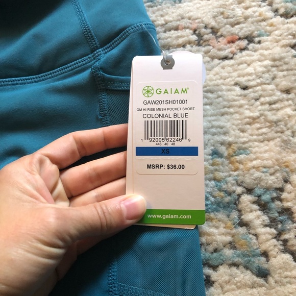 Gaiam Om High Rise Colonial Blue Biker Shorts w/ pockets - Picture 6 of 6